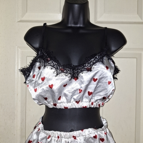 Two-piece night suit size Medium - Picture 2 of 6